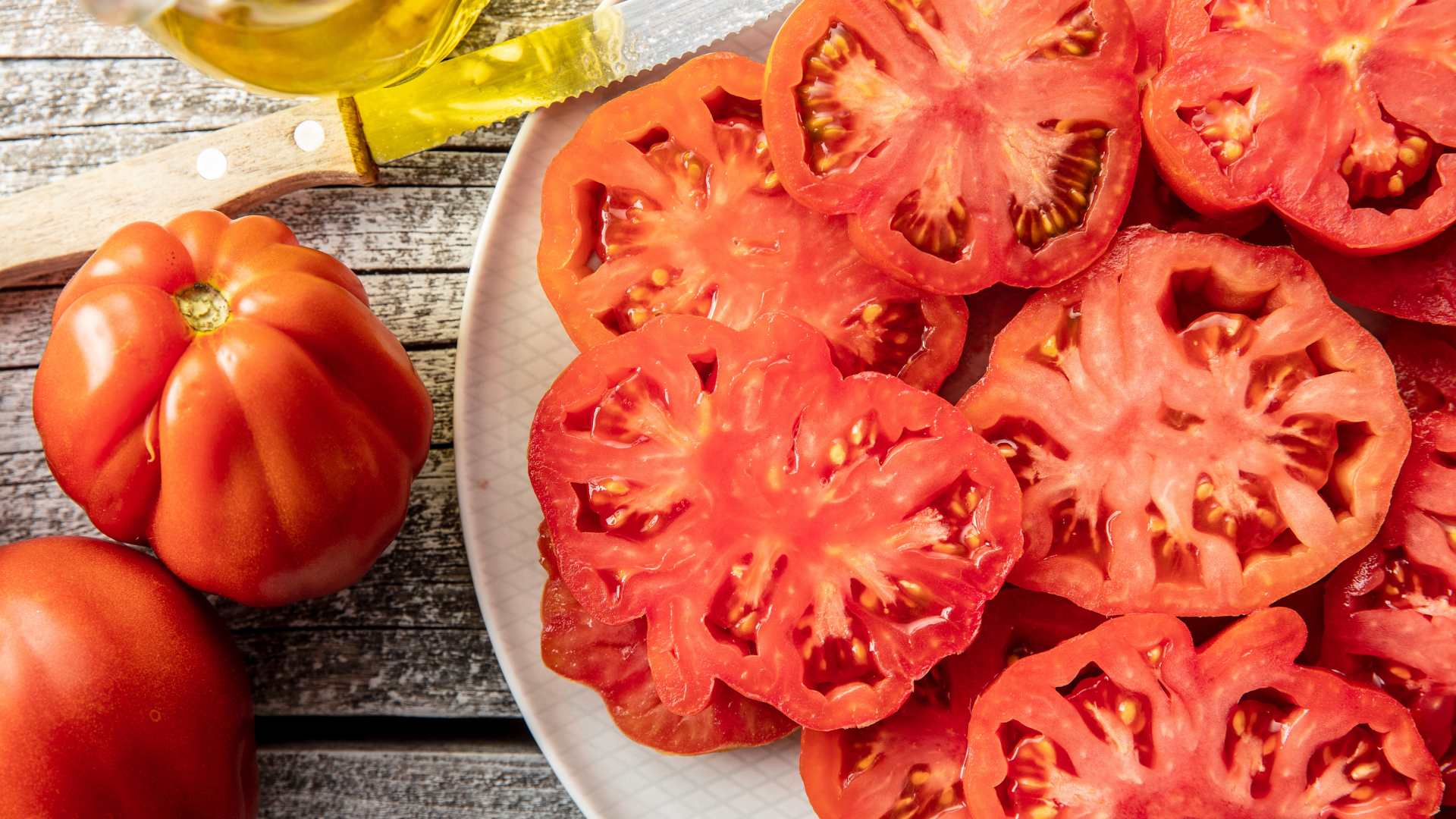 Slicing Tomatoes